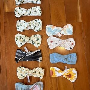 Hello headbands! $10 each, let me know which ones you would like!